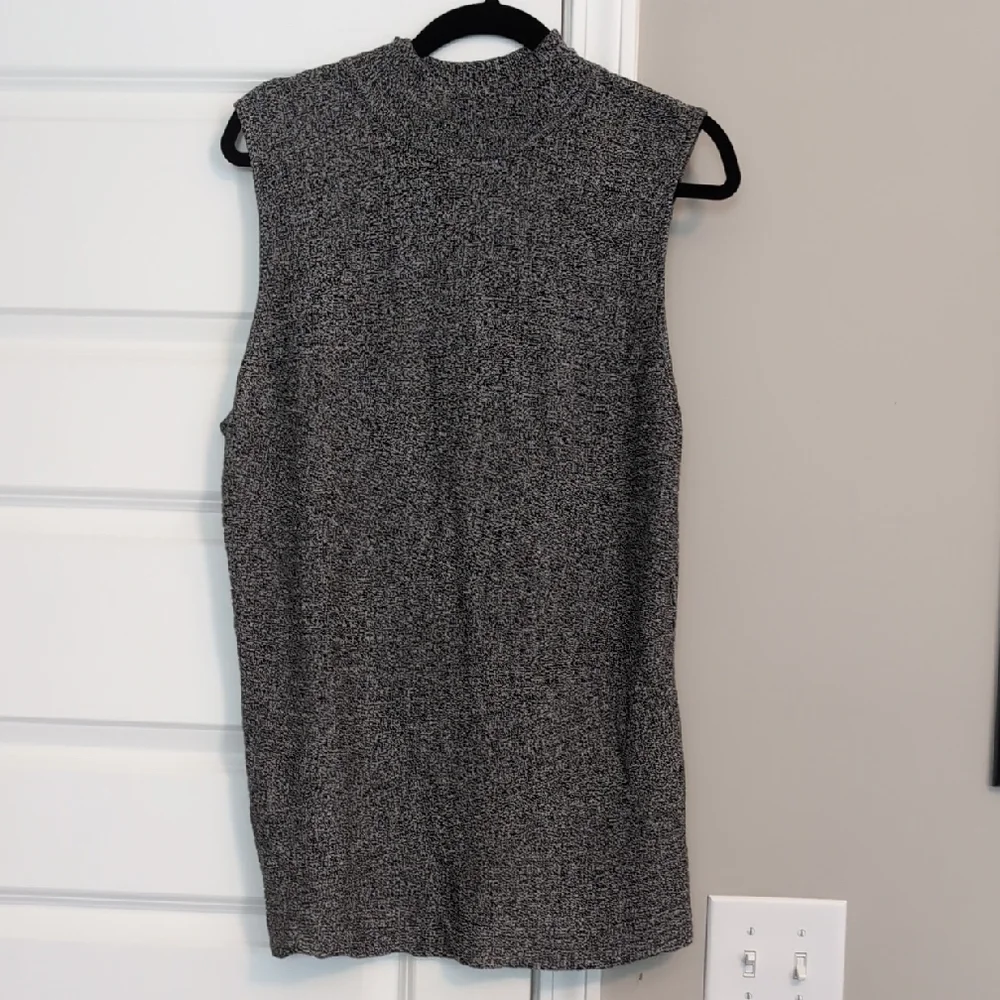 Dana Buchman Black and White Knit Top - Picture 1 of 4